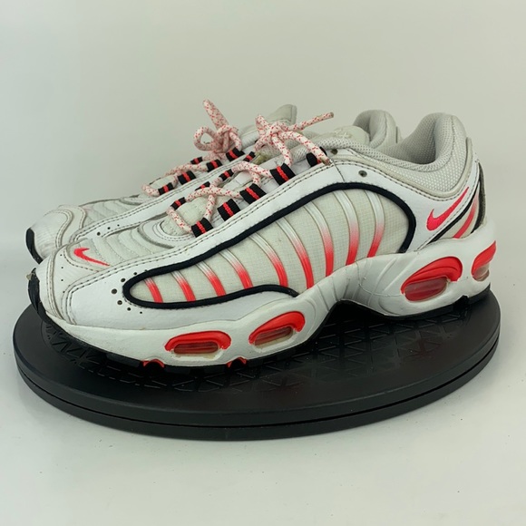 nike air max tailwind crimson